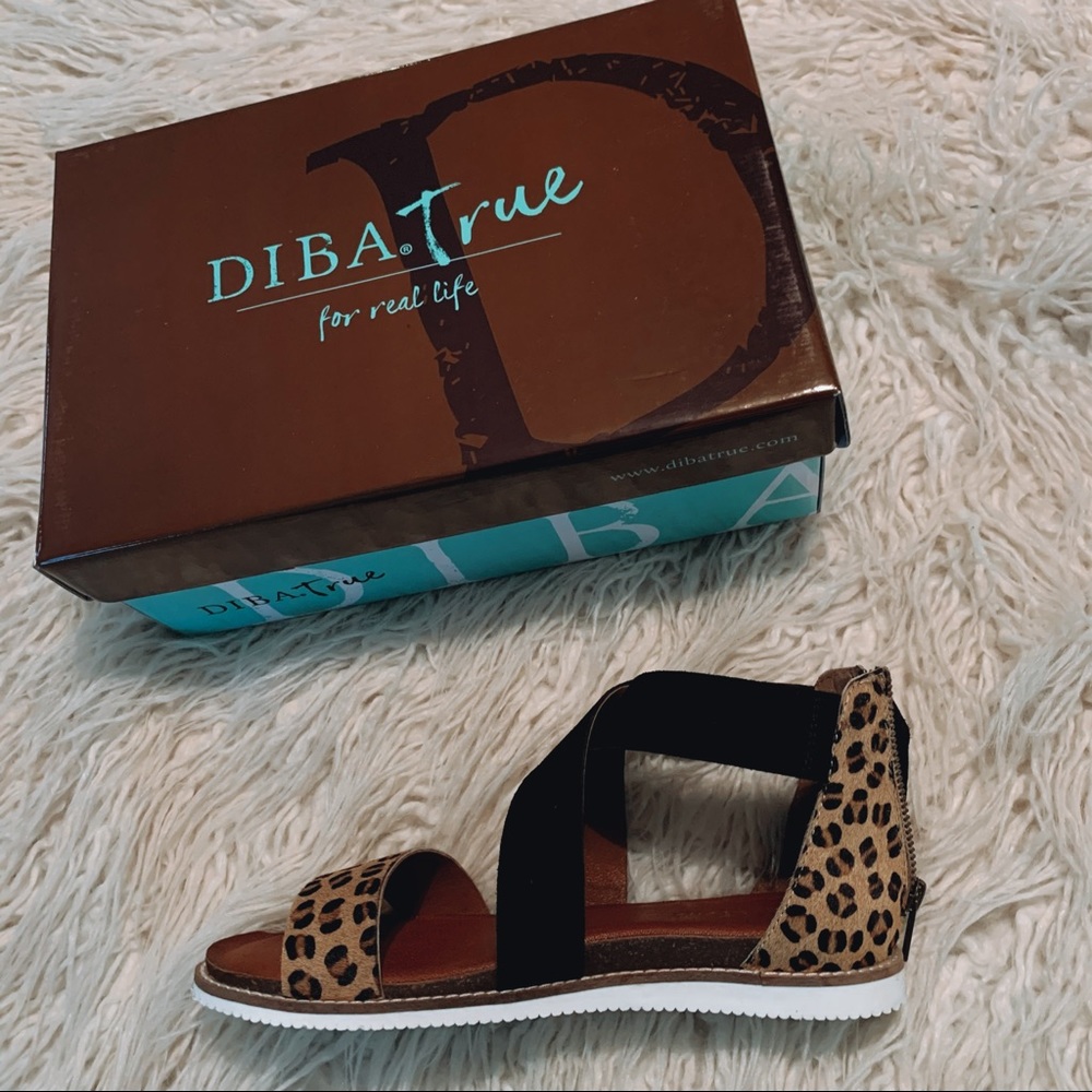 NWT / BRAND NEW: Diba True Sandals